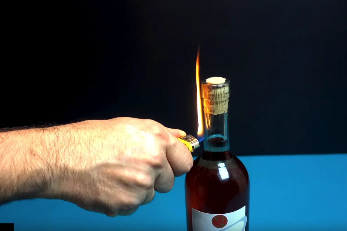 Genijalni načini za otvaranje boce vina bez vadičepa: zapišite ih i ne izgubite