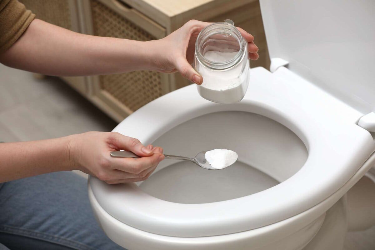 Čisti odtok stranišča bolje kot stroj! Vodovodarji so zdaj nepotrebni!