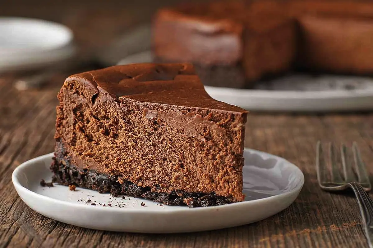 Enostavno in noro okusno: recept za čokoladni cheesecake z Nutello od slavnega slaščičarja