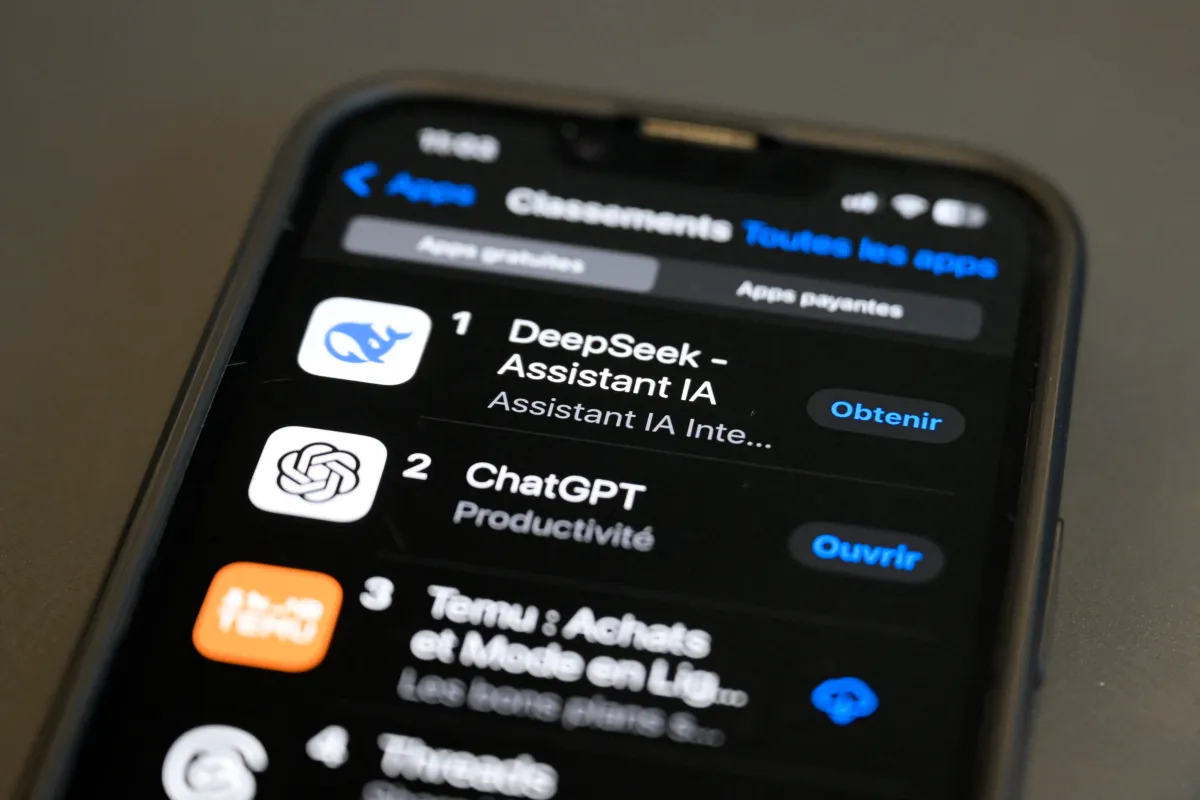 Microsoft priznava: DeepSeek postavlja nov standard za umetno inteligenco