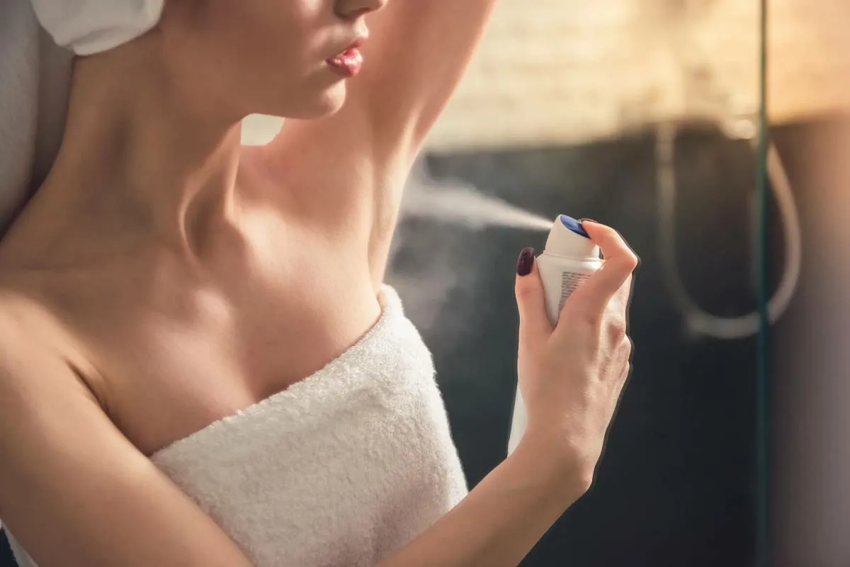 Kaj storiti, če deodorant povzroča izpuščaje na koži