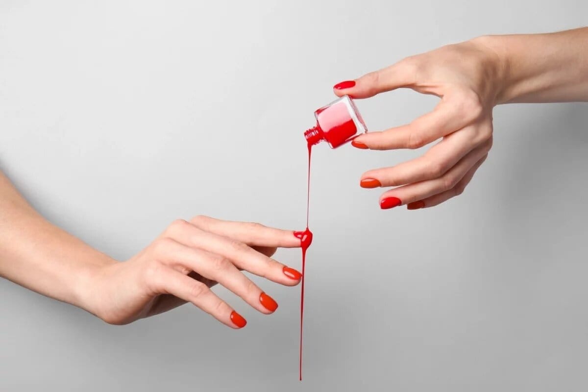 Zakaj gel lak ne obstoji in kako to popraviti