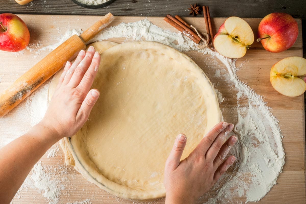 Jabolčna pita: nauči se pripraviti to okusno popoldansko sladico s samo 7 sestavinami