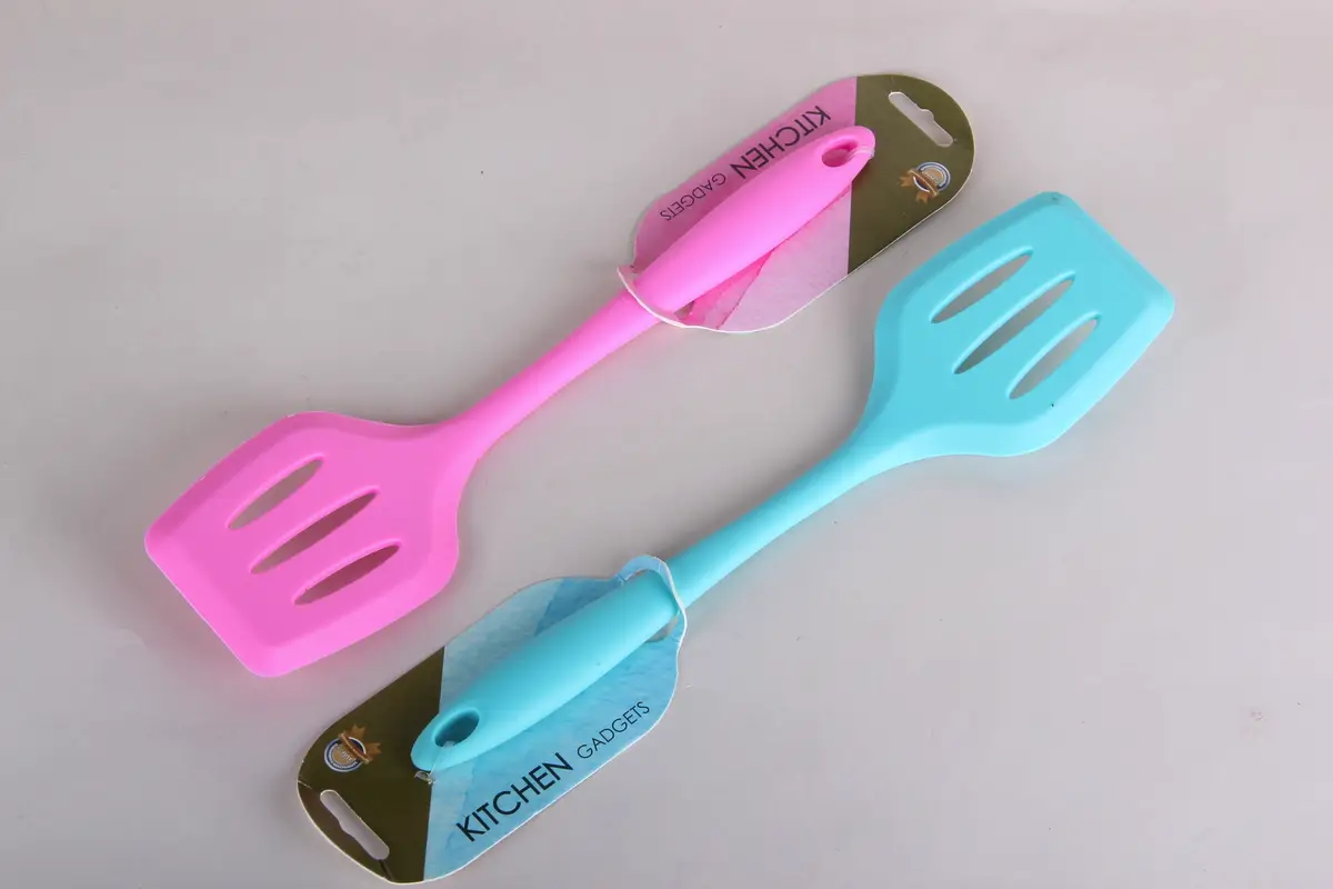 6 kuhinjskih pripomočkov, ki jih morate menjati pogosteje, kot si mislite