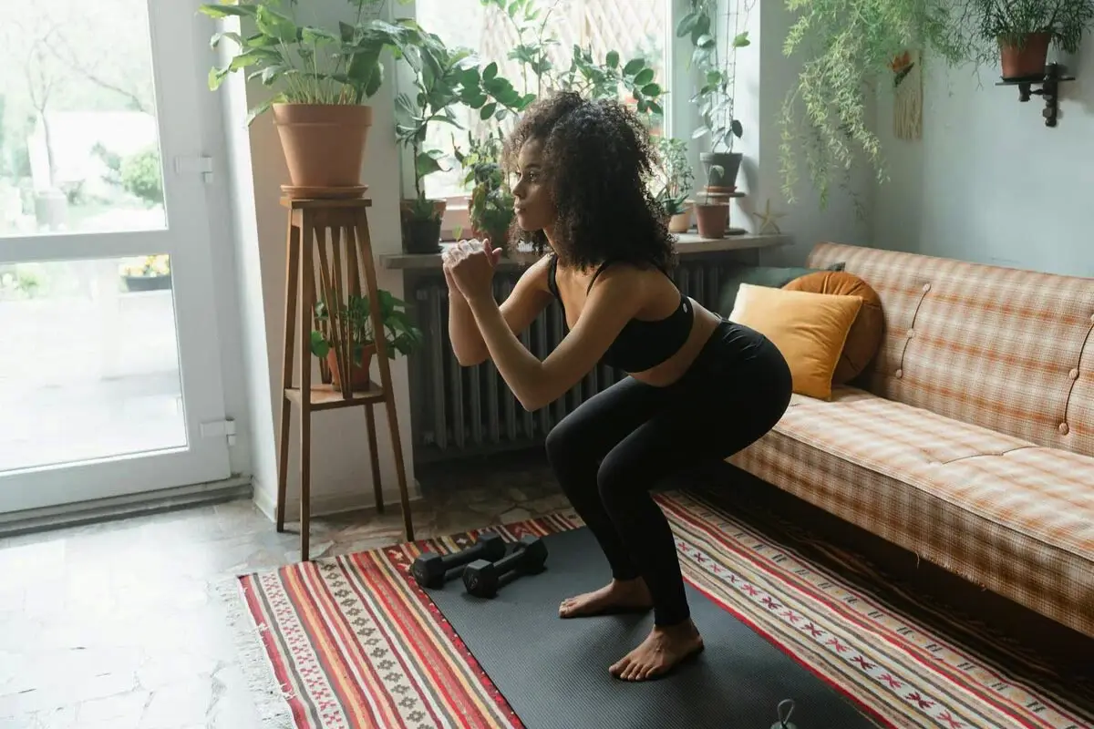 Kako deluje metoda LET: V 15 minutah do forme kar doma