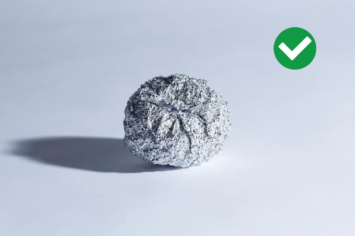 Poslovite se od kovinske gobice: kuhinjski pripomoček, ki jo lahko nadomesti