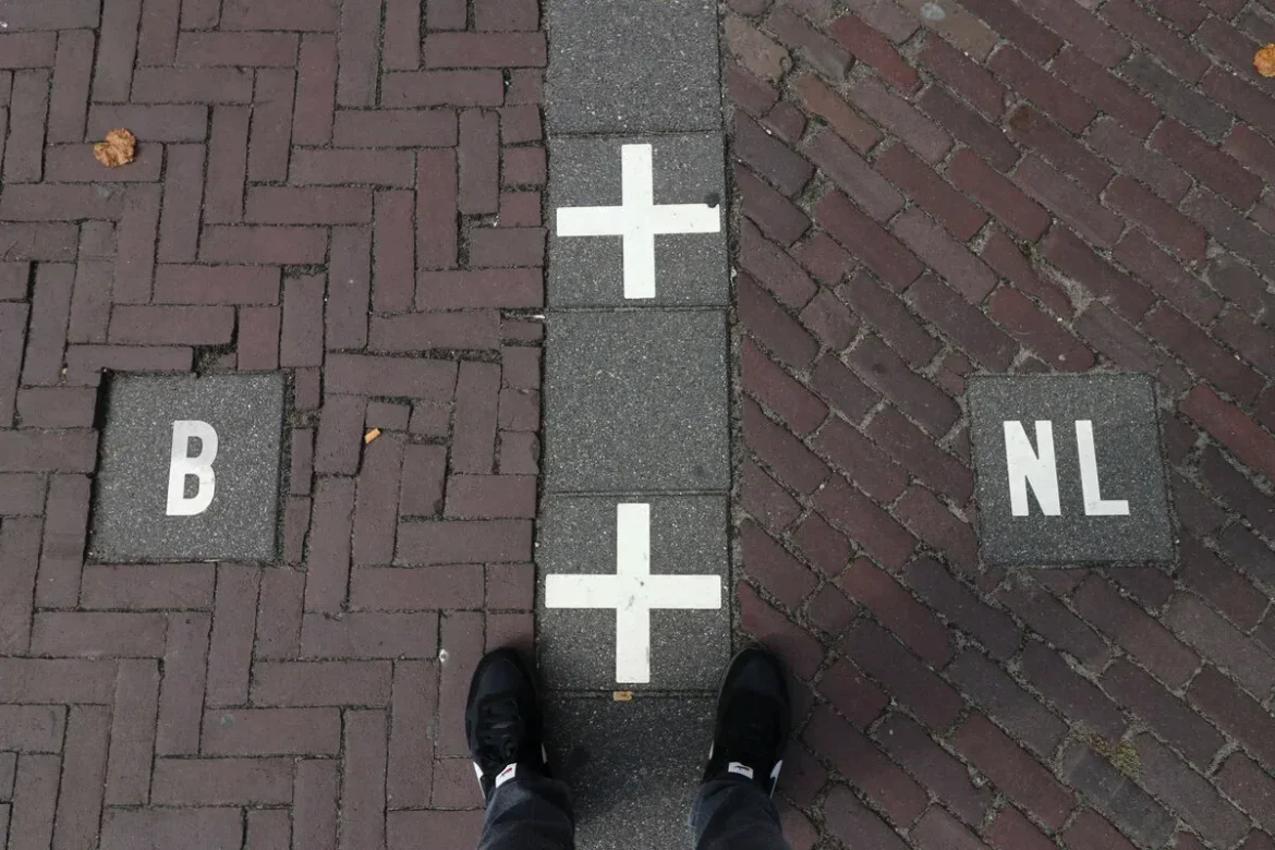 Pet najbolj nenavadnih meja na svetu: od zapletenih razdelitev do velikih časovnih razlik