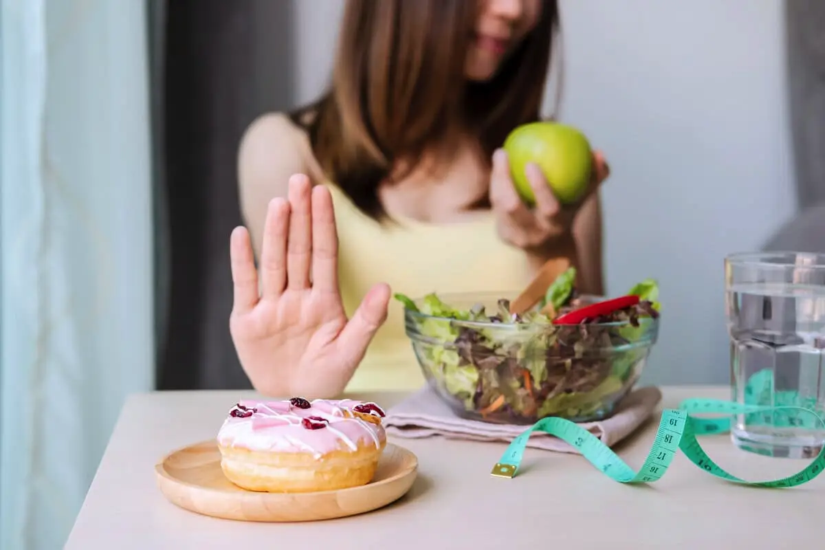 Kako stroge omejitve v prehrani škodujejo naši koži