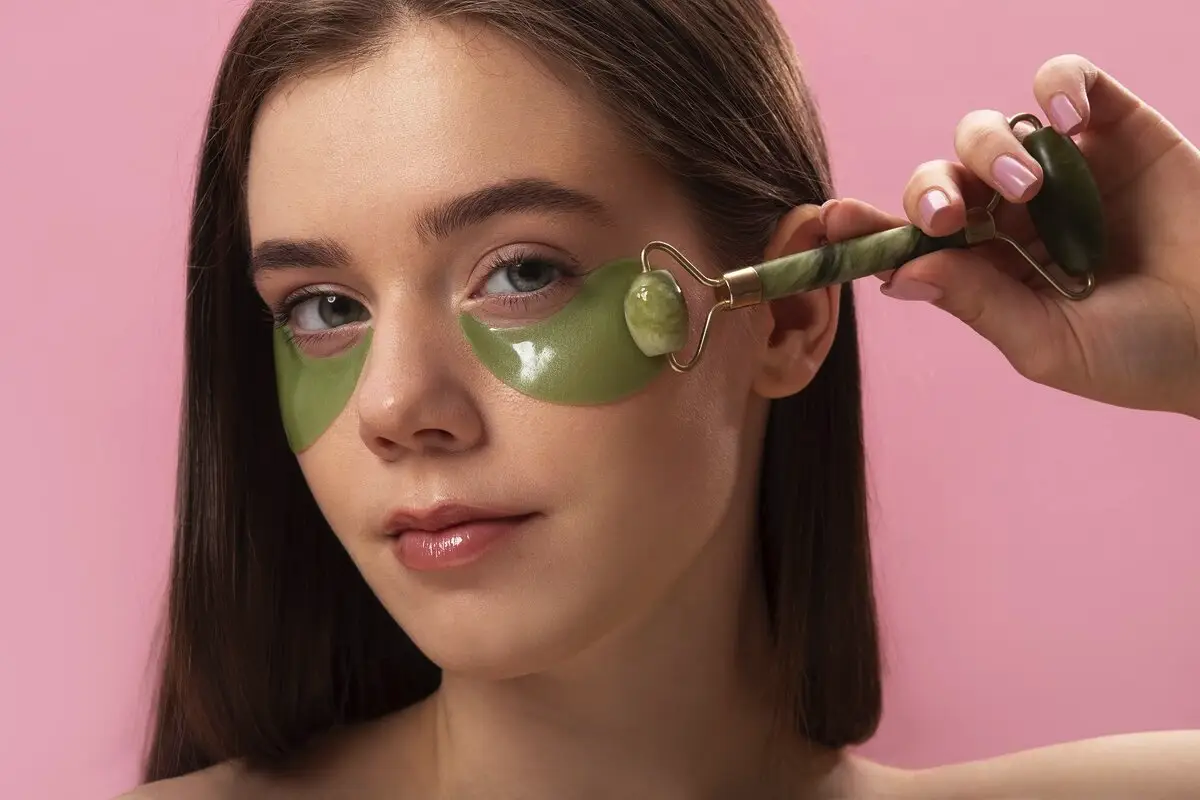 Kako odstraniti podočnjake: 3 učinkovite metode, ki res delujejo