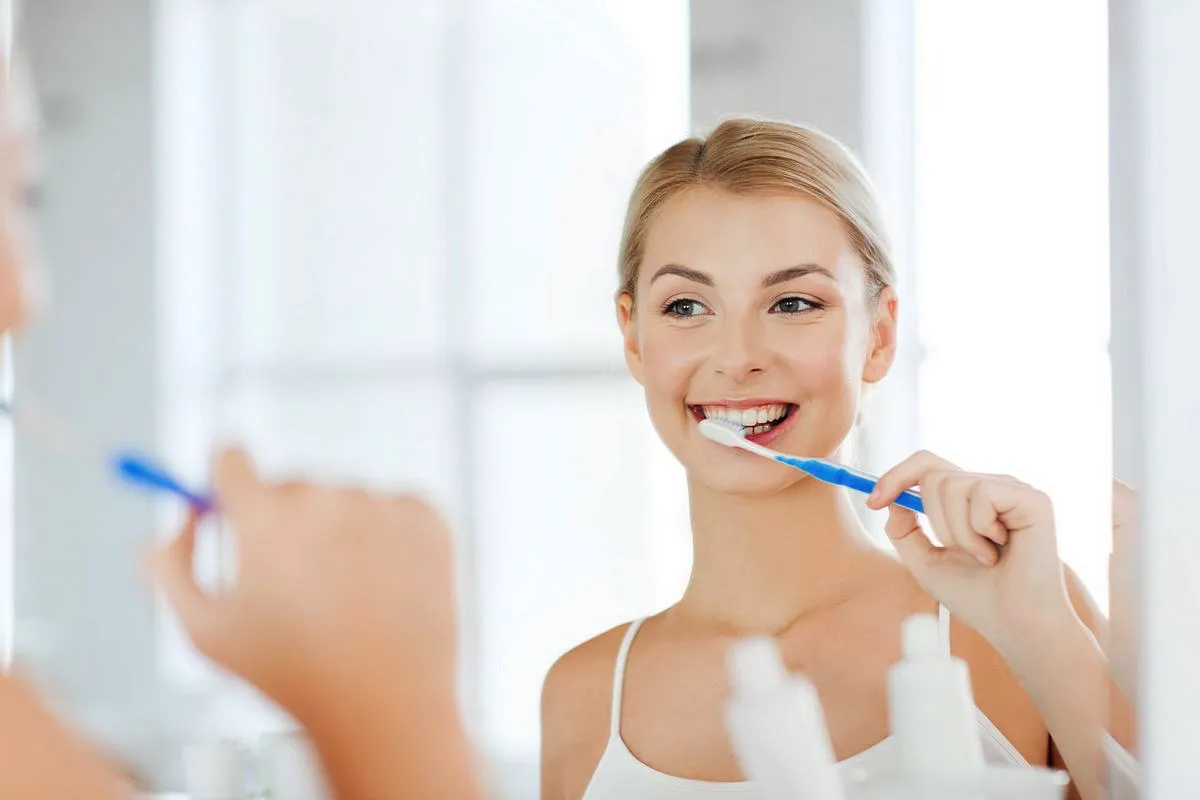 Poslovite se od kariesa s to začimbo, ki jo imate v kuhinji in je 100-odstotno naravna