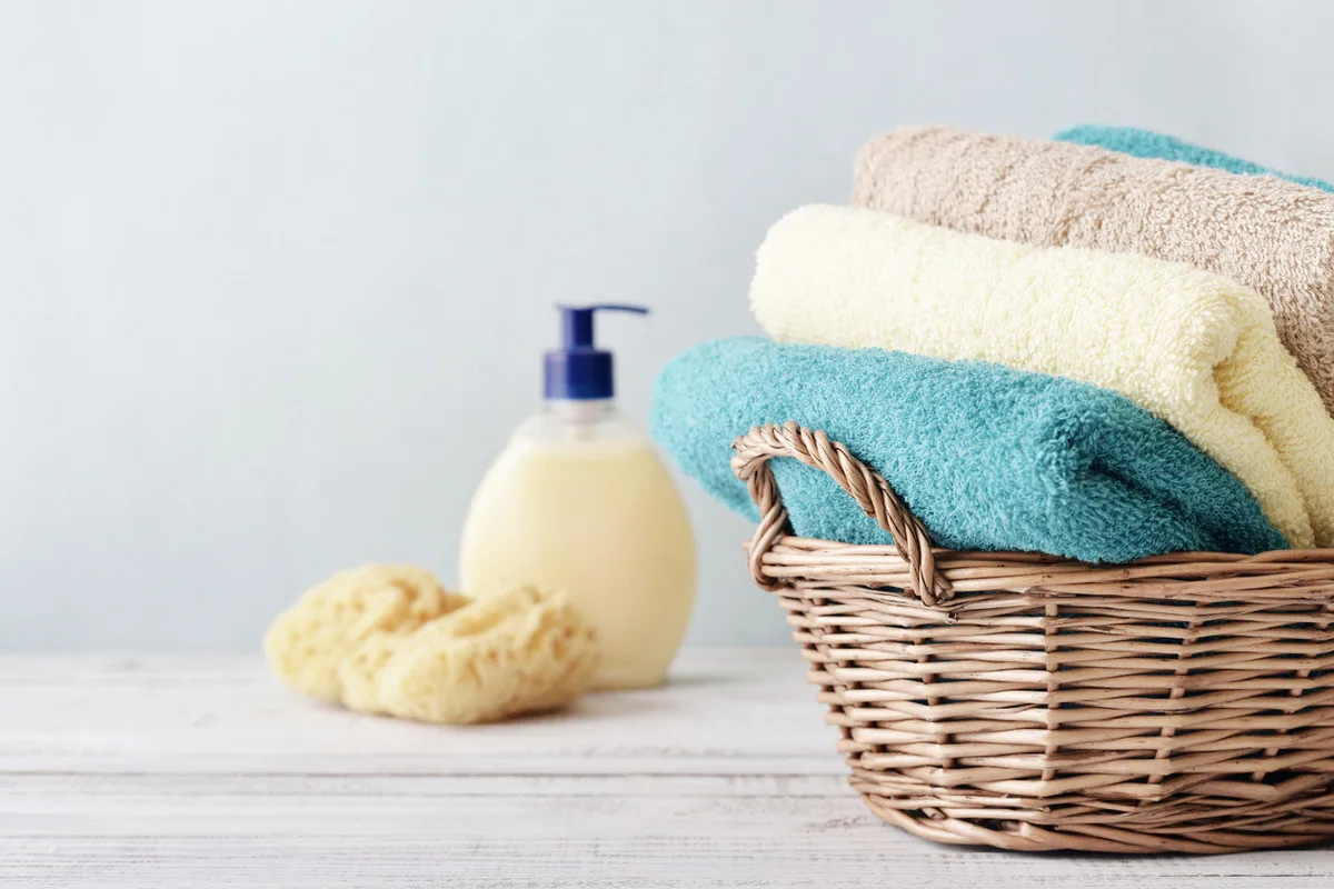 Ena merica te tekočine povrne mehkobo brisačam: dodajte jo med pranjem