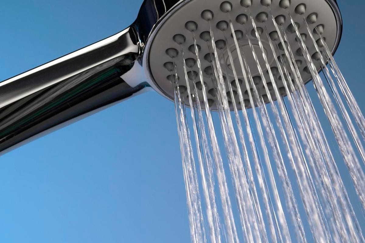 Kako očistiti pršno glavo: 6 preprostih načinov