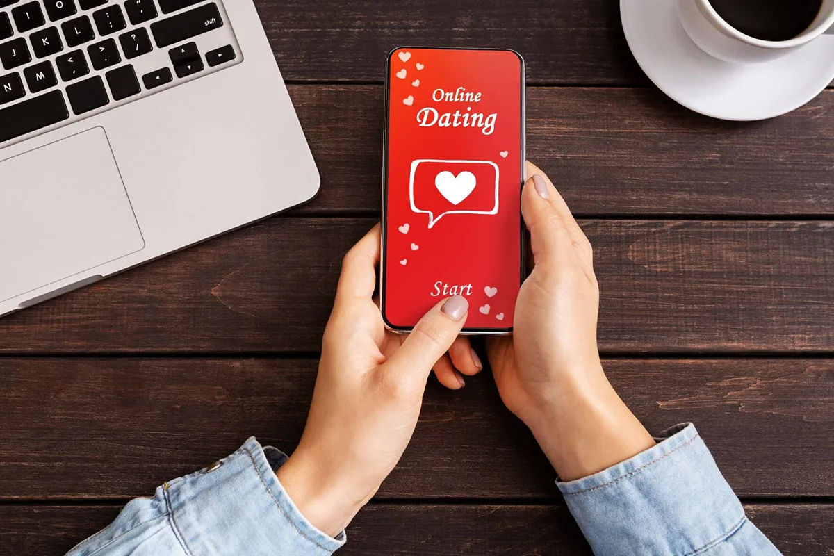 Kaj je "situacionizem"? Nov način spoznavanja, ki bega mnoge in pridobiva priljubljenost v aplikacijah za zmenke