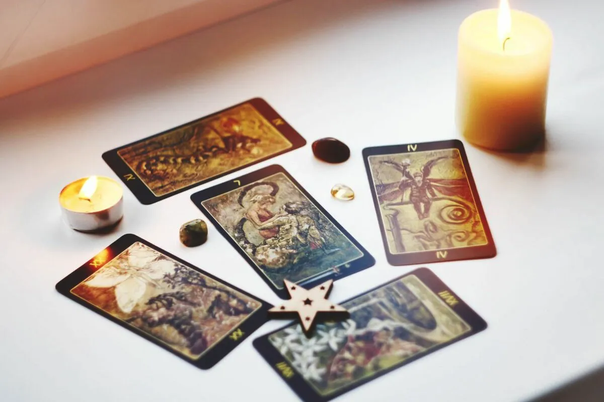 3 tarot napovedi za ljubezen, zdravje in delo od 29. aprila do 5. maja po Oraklju