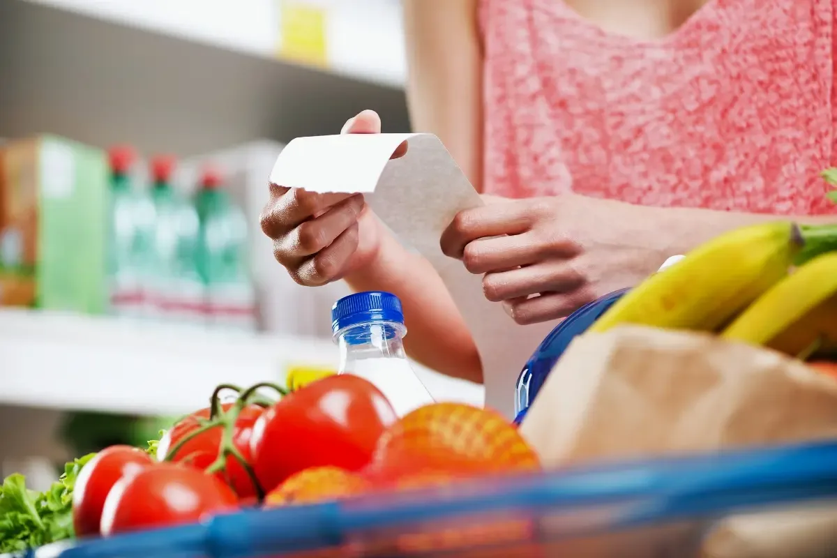 Cenovno ugodni nadomestki dragih živil v Sloveniji: pametne zamenjave za vaš proračun