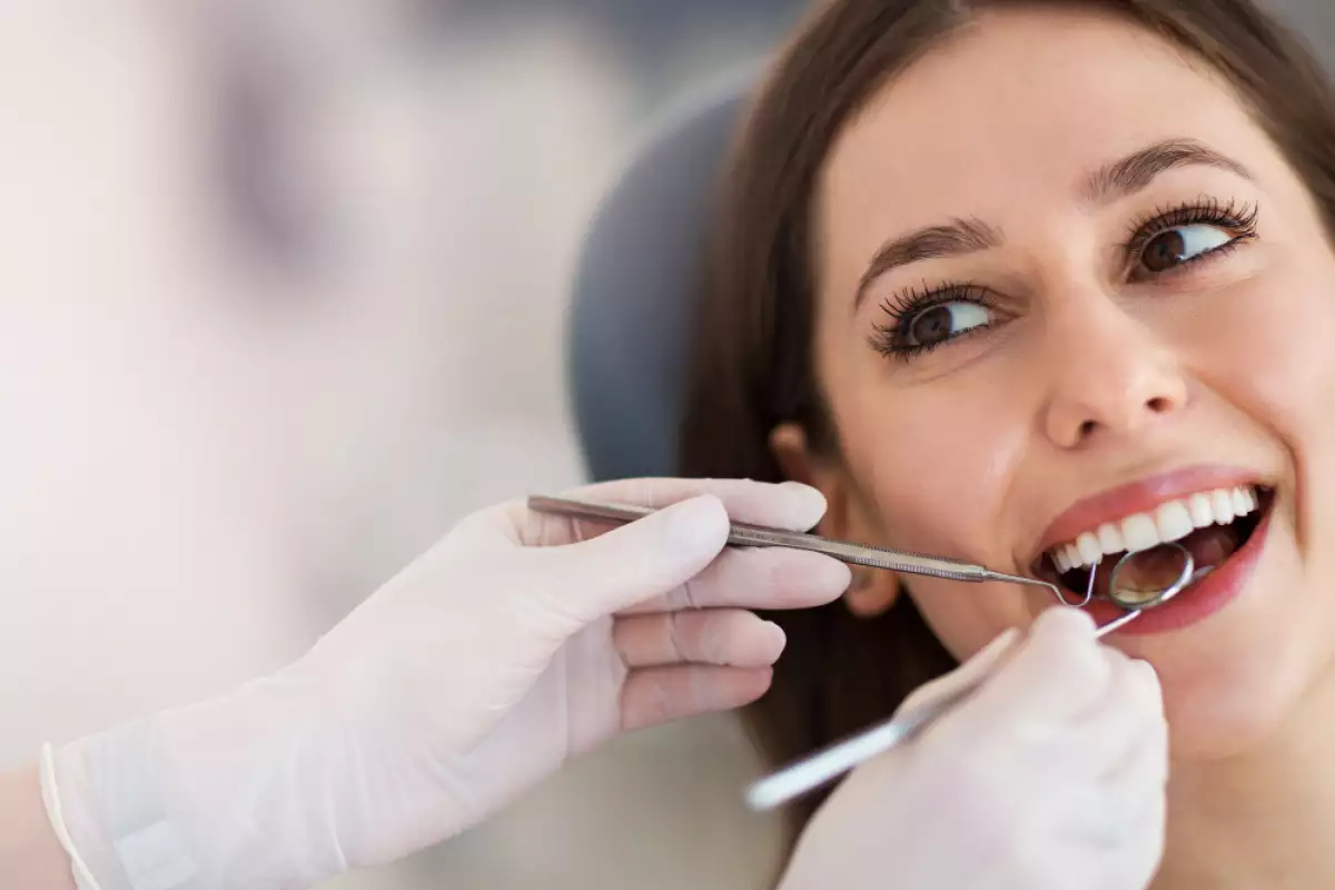 8 nasvetov zobozdravnikov, kako hitro in preprosto izboljšati stanje zob
