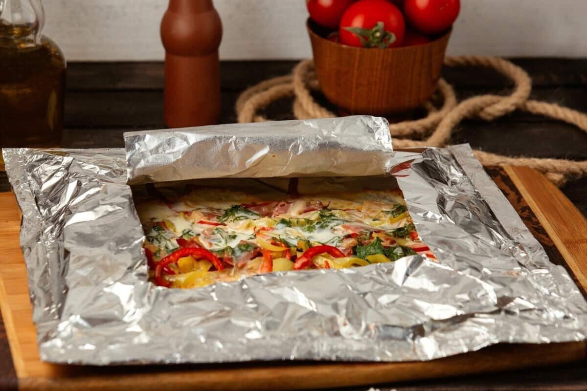 7 živil, ki jih nikoli ne smete kuhati v aluminijasti foliji, po mnenju strokovnjakov za varnost hrane