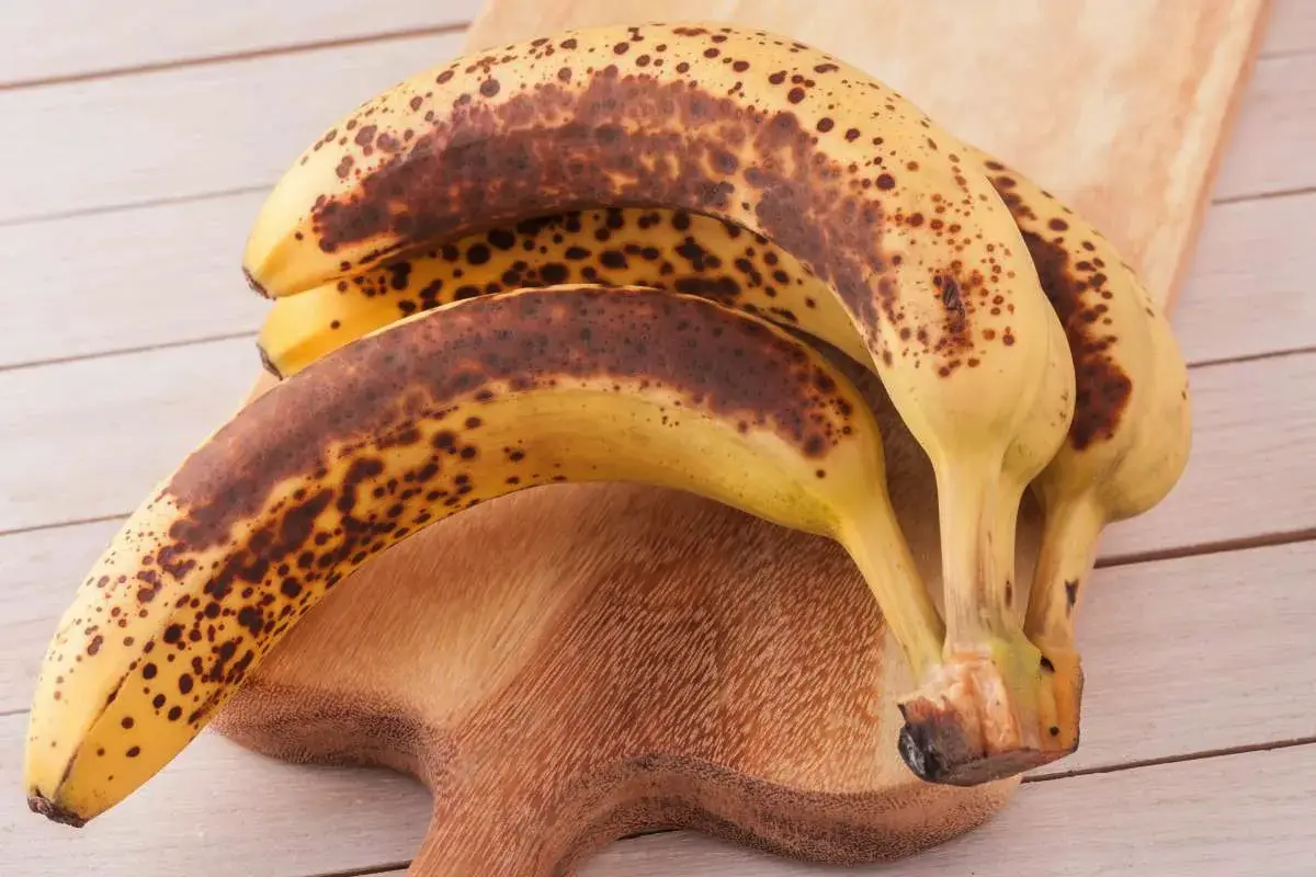 Kateri banani so bolj zdravi: zdravniki razkrivajo skrivnosti glede na barvo
