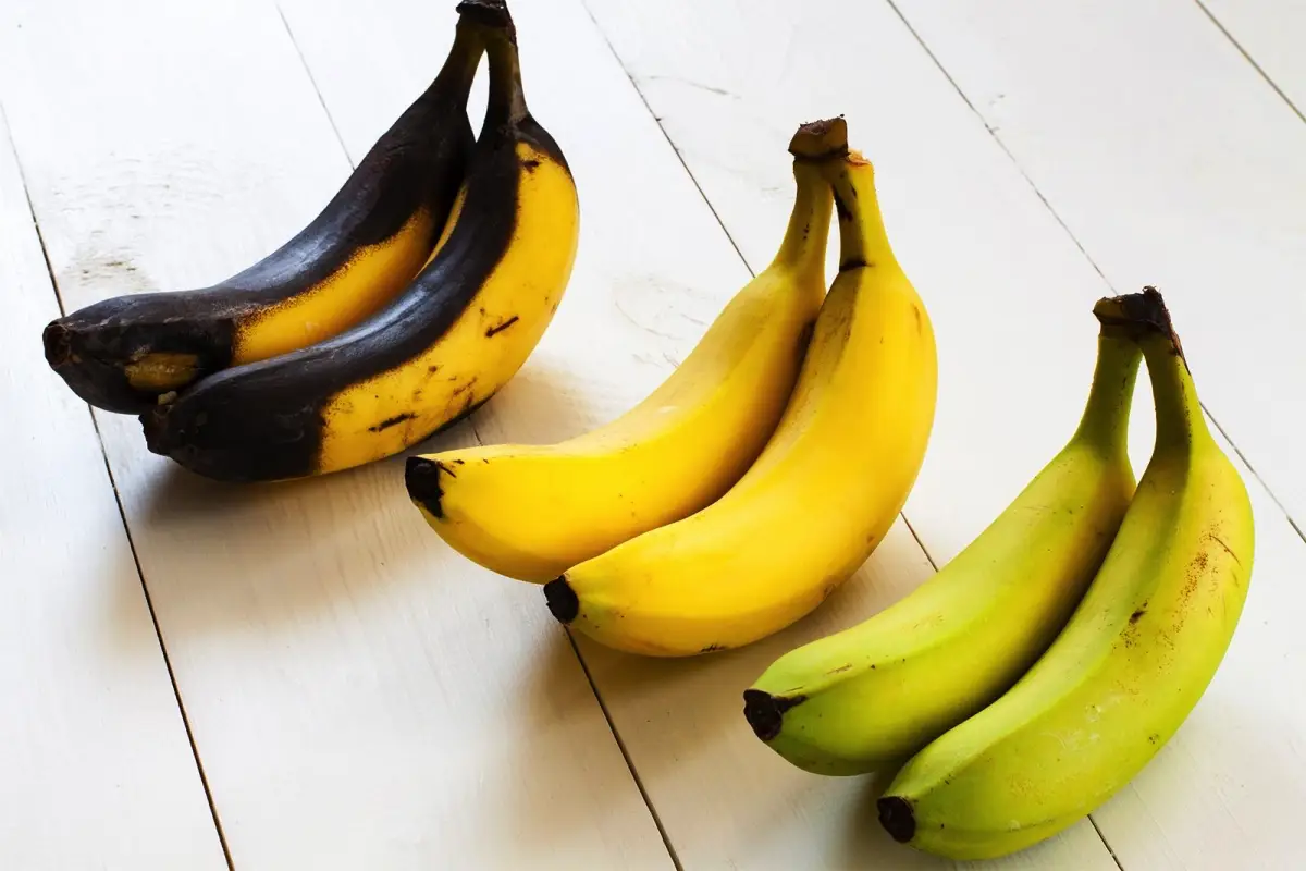 Kateri banani so bolj zdravi: zdravniki razkrivajo skrivnosti glede na barvo