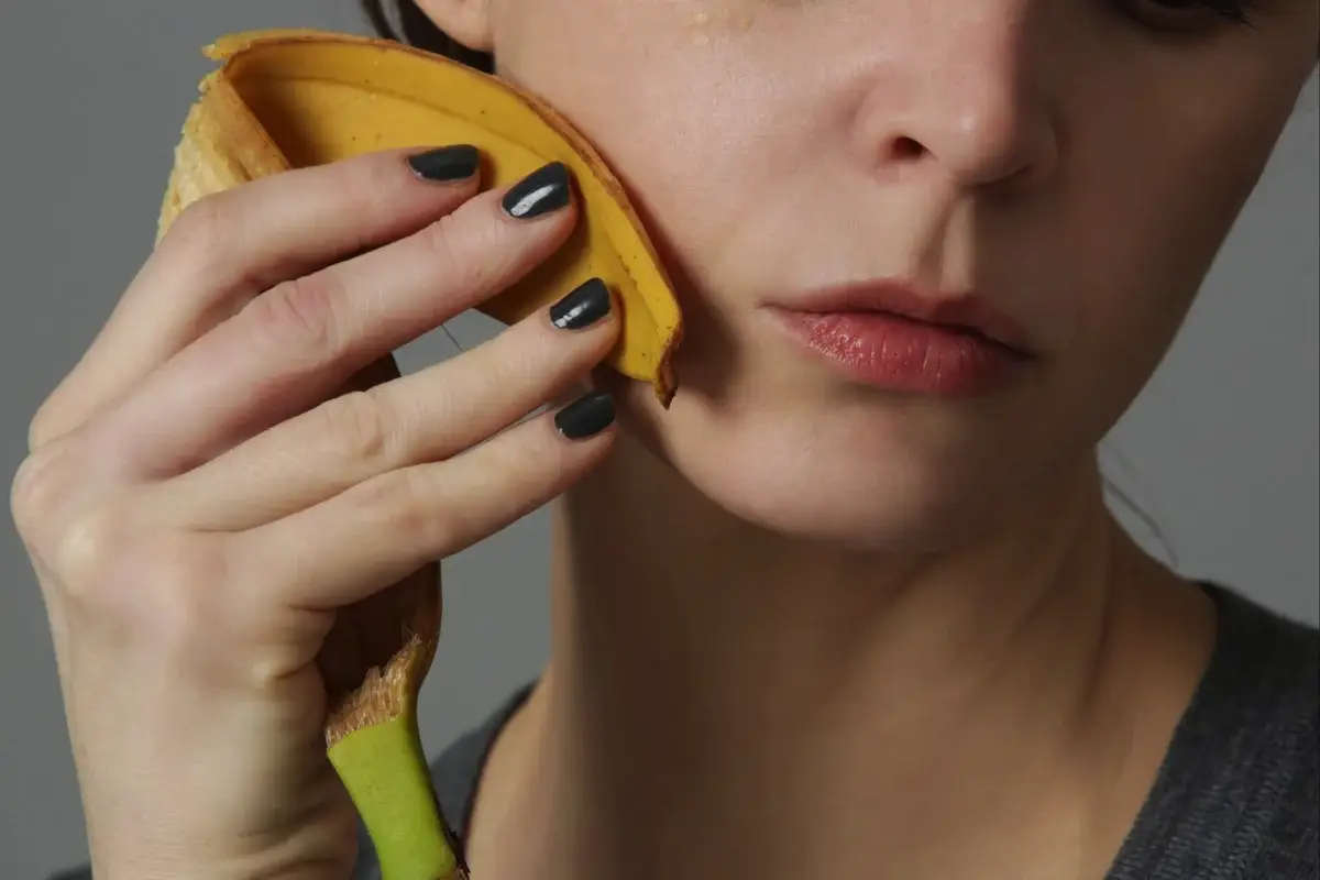 Bananini olupki so vredni zlata: 5 načinov, kako jih uporabiti