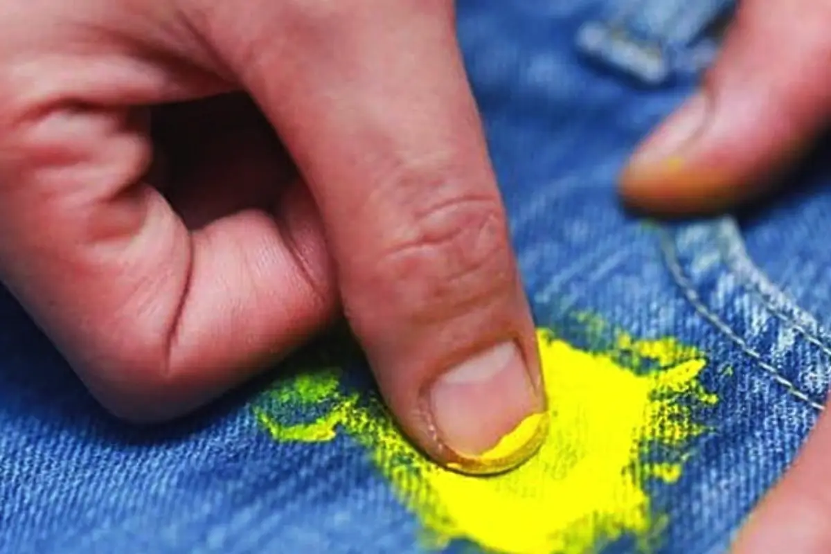 Kako odstraniti barvo z oblačil: 7 učinkovitih načinov