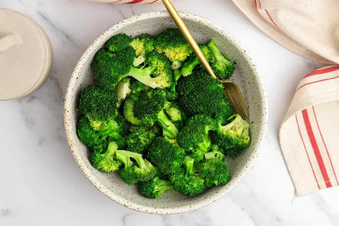 Koliko časa kuhati brokoli, da bo popoln in ohrani svoje koristi?