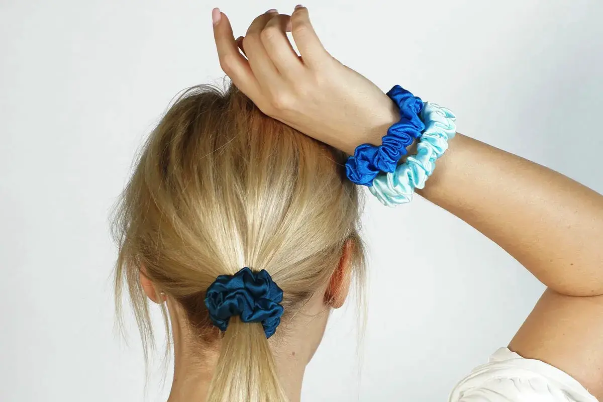 Kako skrbeti za elastike, obročke in druge dodatke za lase