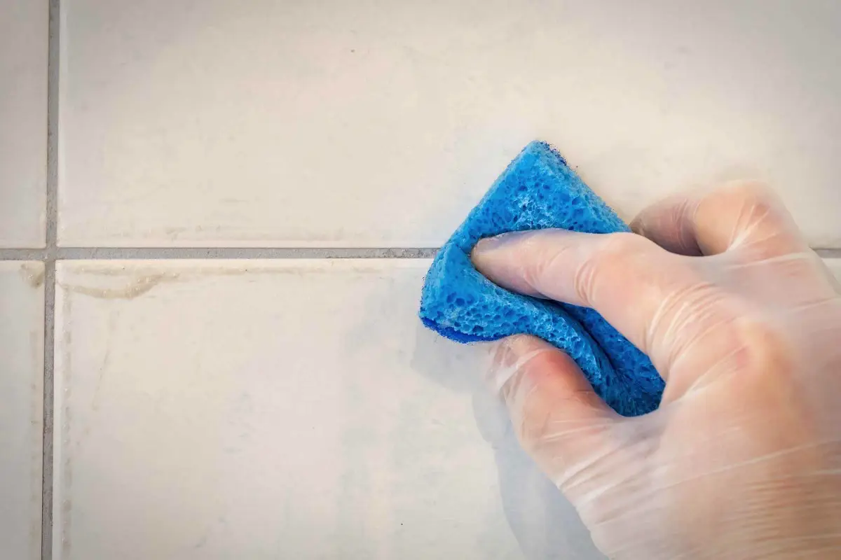 Kako odstraniti epoksi fugirno maso: Učinkovite metode