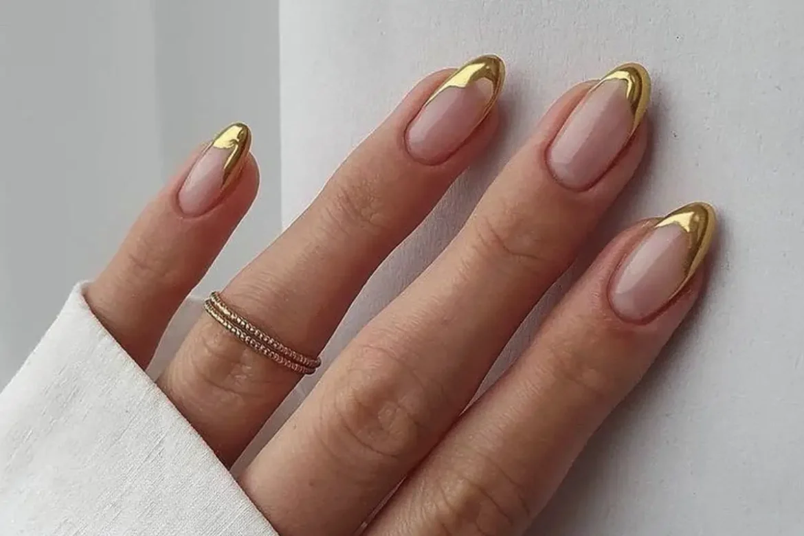 francoski manikir3 Klasičen francoski manikir v novi preobleki: Trendy in ideje za leto 2025