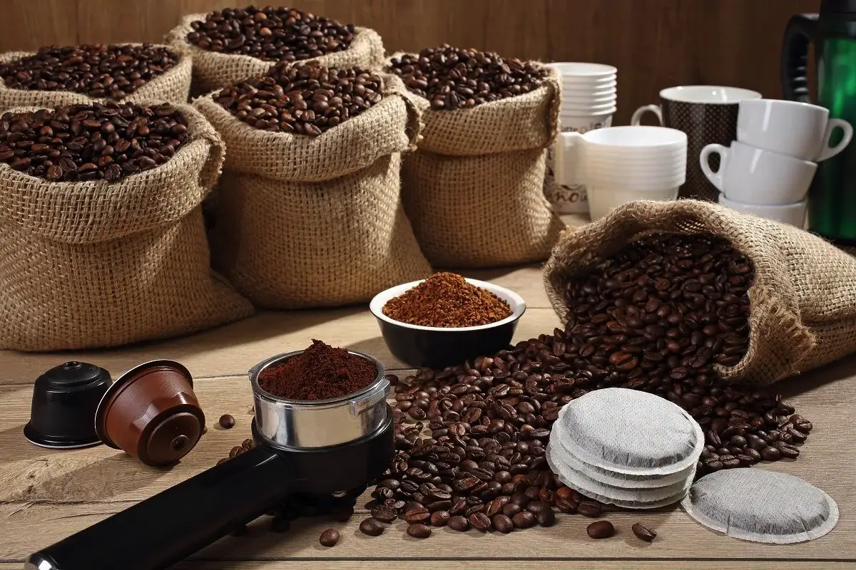 Kako izbrati kakovostno kavo v zrnu glede na embalažo
