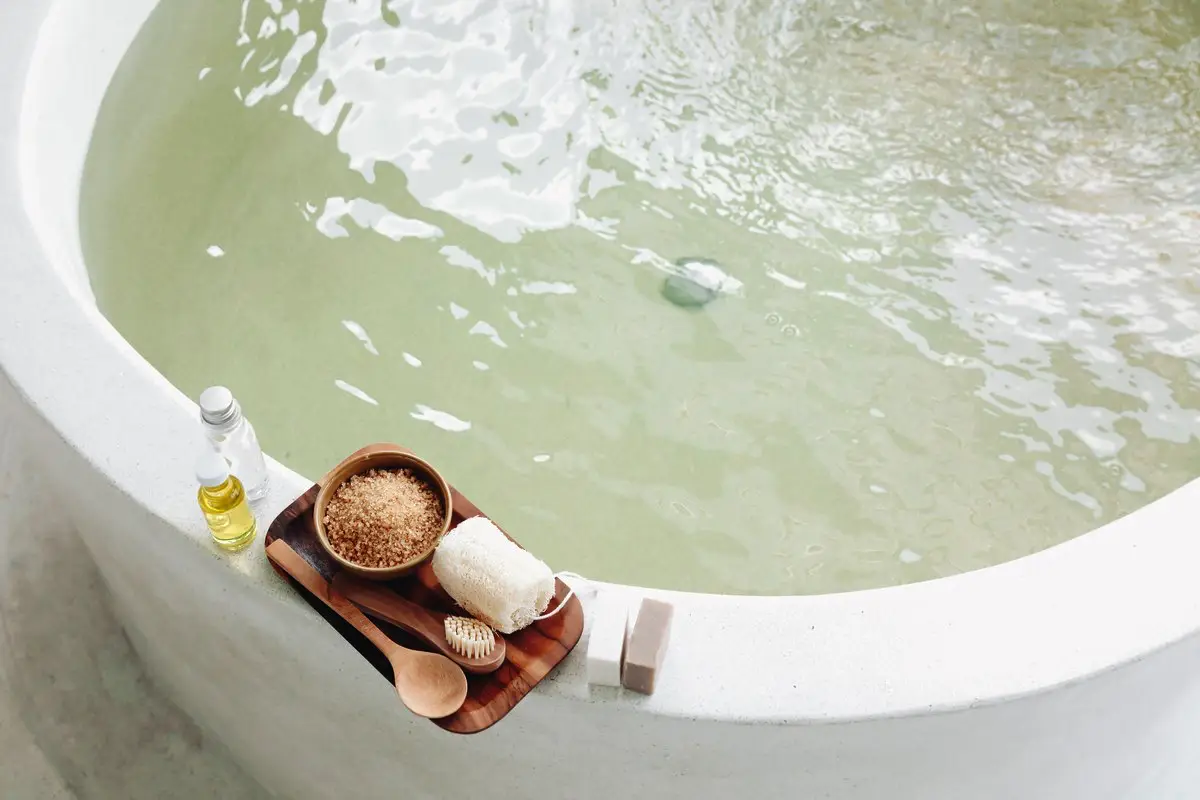 Kakšna je resnična korist kopalne soli in kako jo pravilno uporabljati