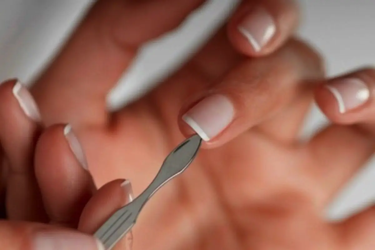 6 stvari, ki jih moraš narediti pred obiskom manikure