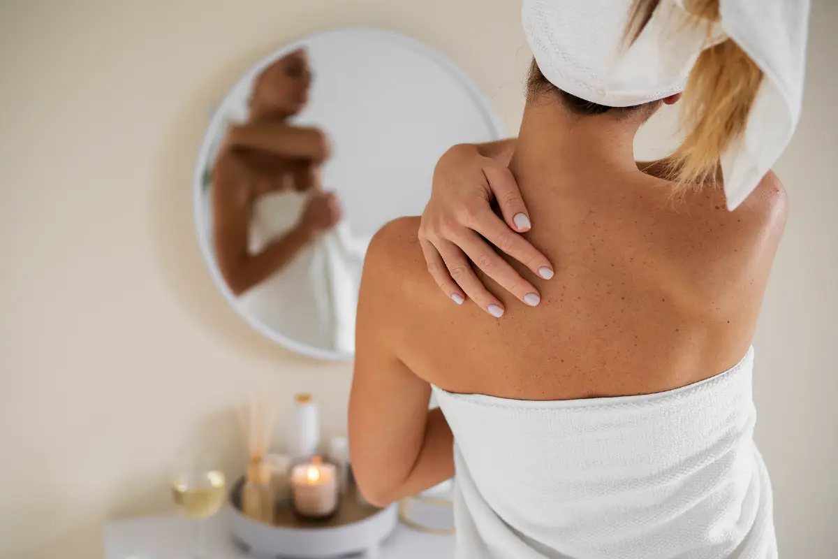 5 razlogov, zakaj zamenjati običajno kremo z maslom za telo