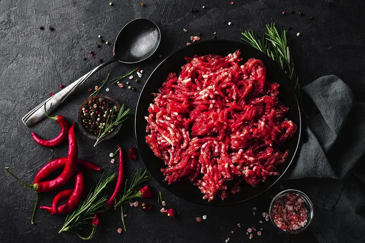 Ta preprosta sestavina bo vsak mleti mesni nadev naredila aromatičen, sočen in popolnoma pečen