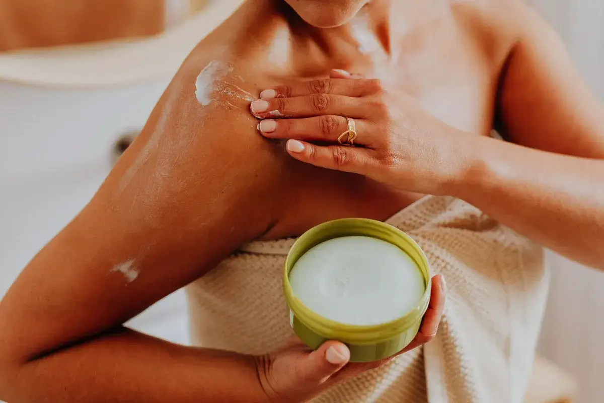 Nega kože na vikendu: zakaj je ne smemo zanemariti