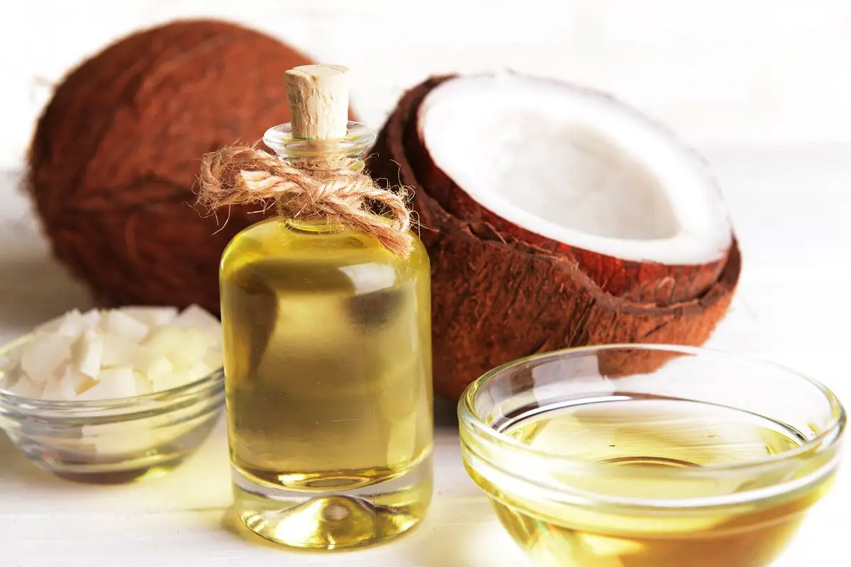 3 olja, ki poleti nadomestijo celotno nego kože