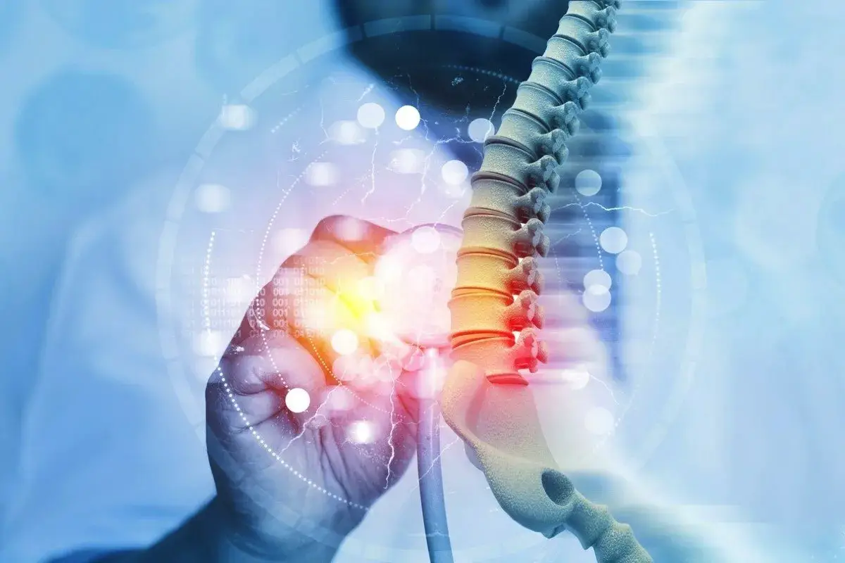 Kako implantat obnavlja funkcije roke po poškodbi hrbtenjače: Preboj v rehabilitaciji