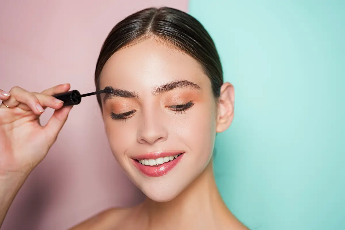 Ne le trend: 7 najpogostejših napak pri negi obrvi