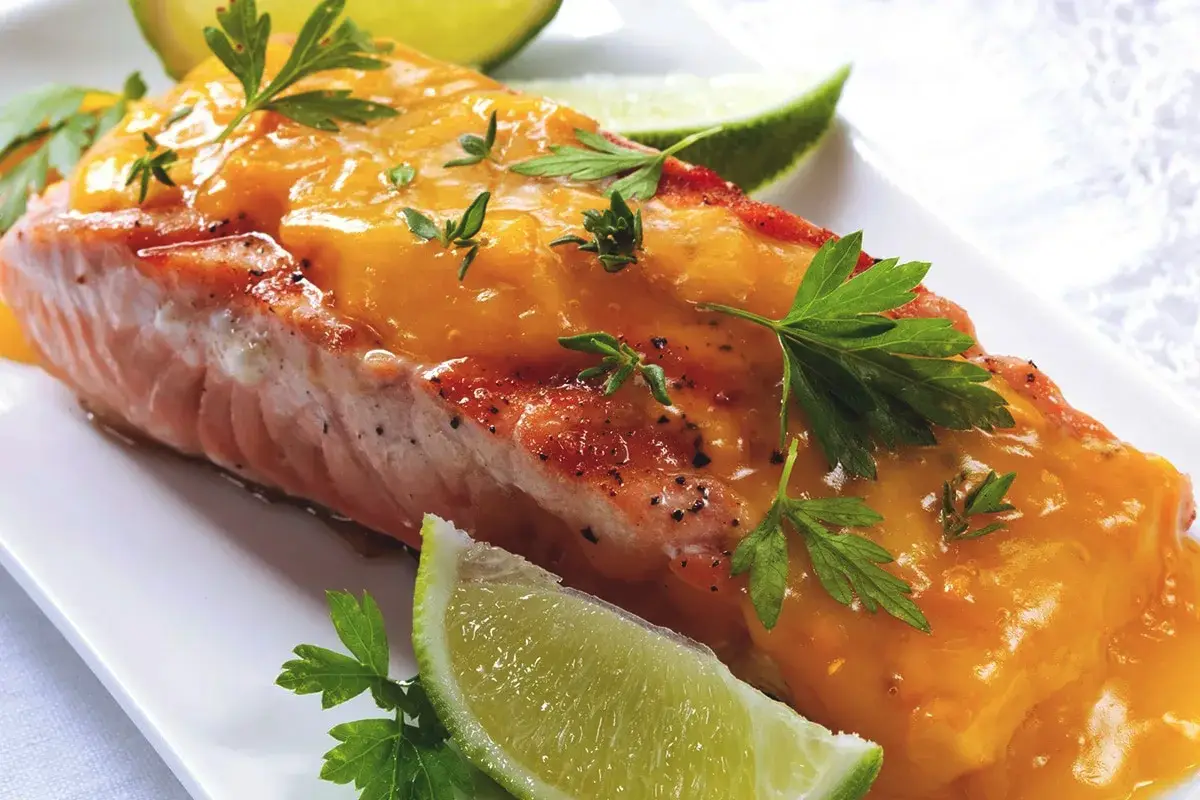 Kosilo v pol ure: rdeča riba z ingverjevim prelivom