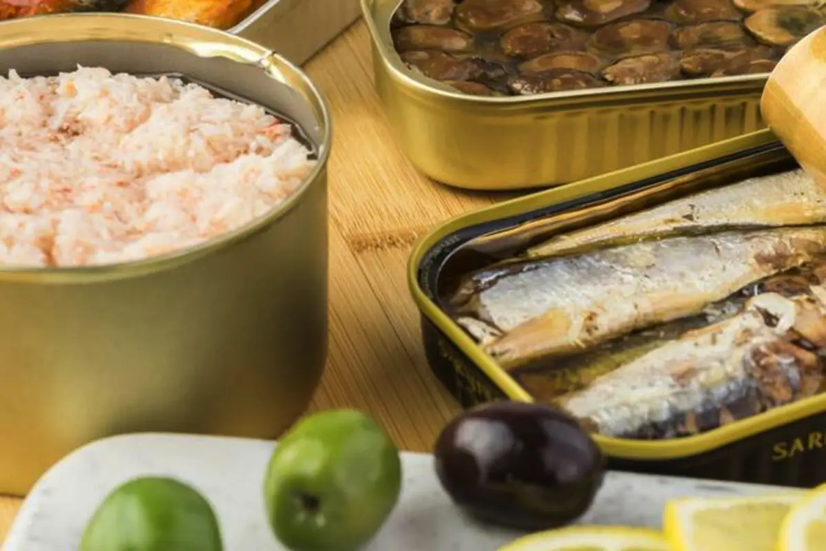 Zakaj izbrati sardine in skuše namesto tune in lososa: dietetiki razlagajo njihove koristi