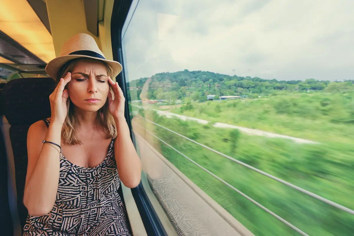 Zakaj nas včasih uka v prometu in kako to preprečiti