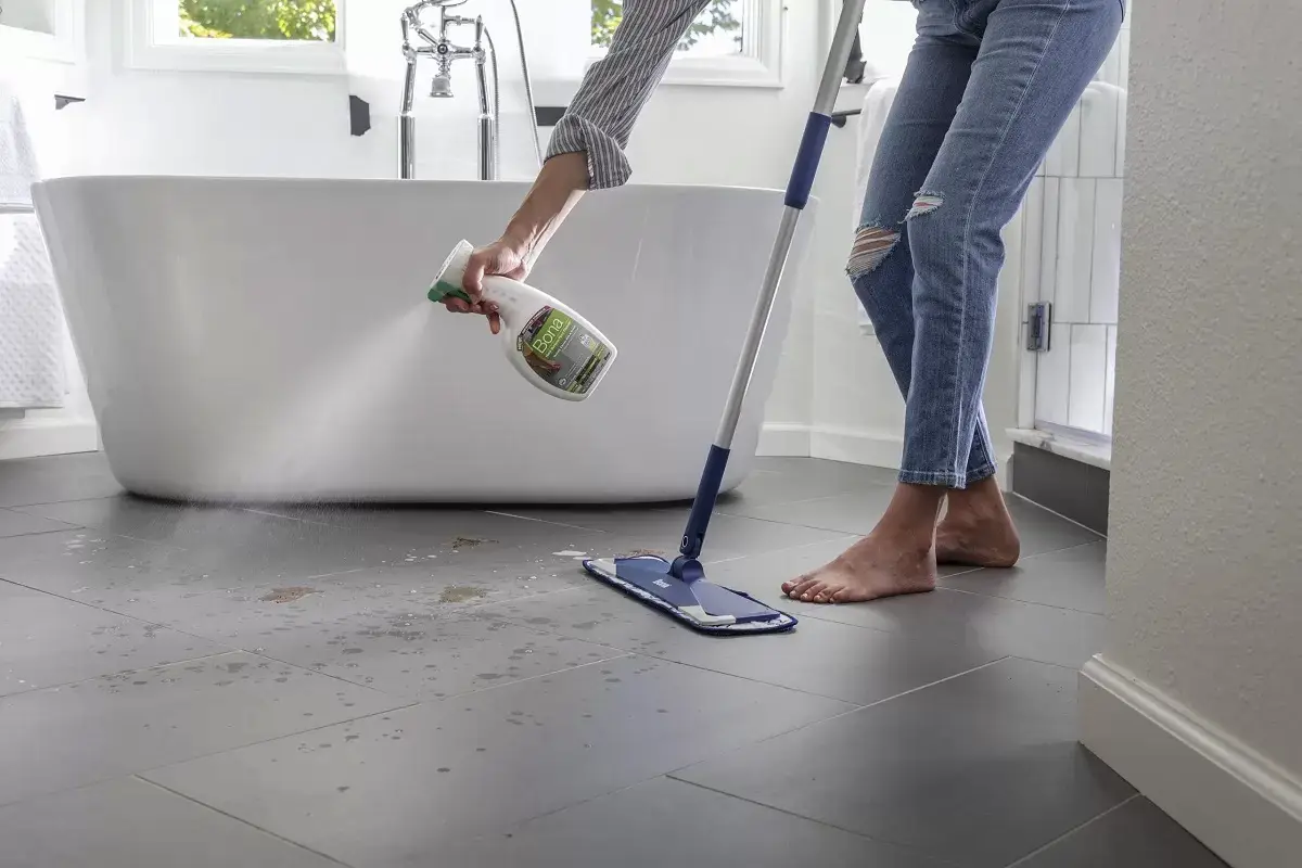 Kako in s čim očistiti talne ploščice