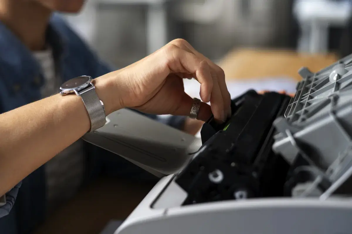 Kako poskrbeti za tiskalnik: podaljšajmo življenjsko dobo domače in pisarniške tehnike