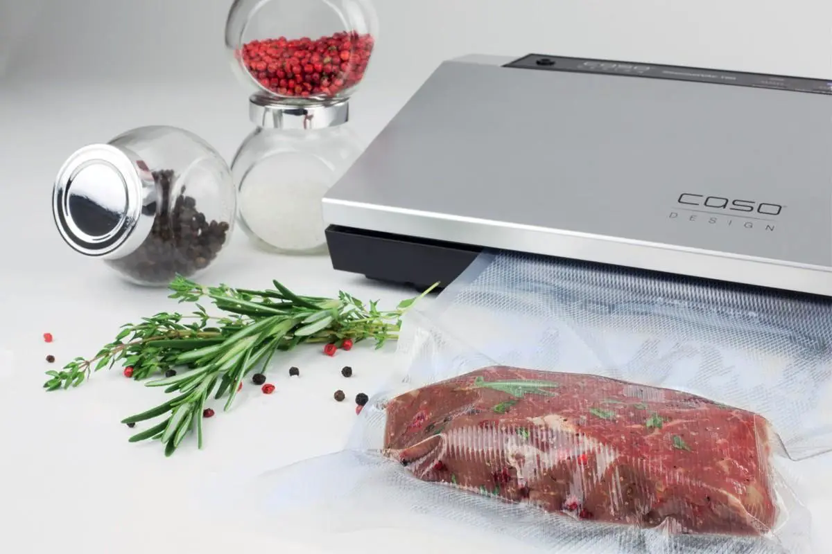 Kako pravilno uporabljati vakuumski pakirnik za živila: vodnik za daljšo svežino