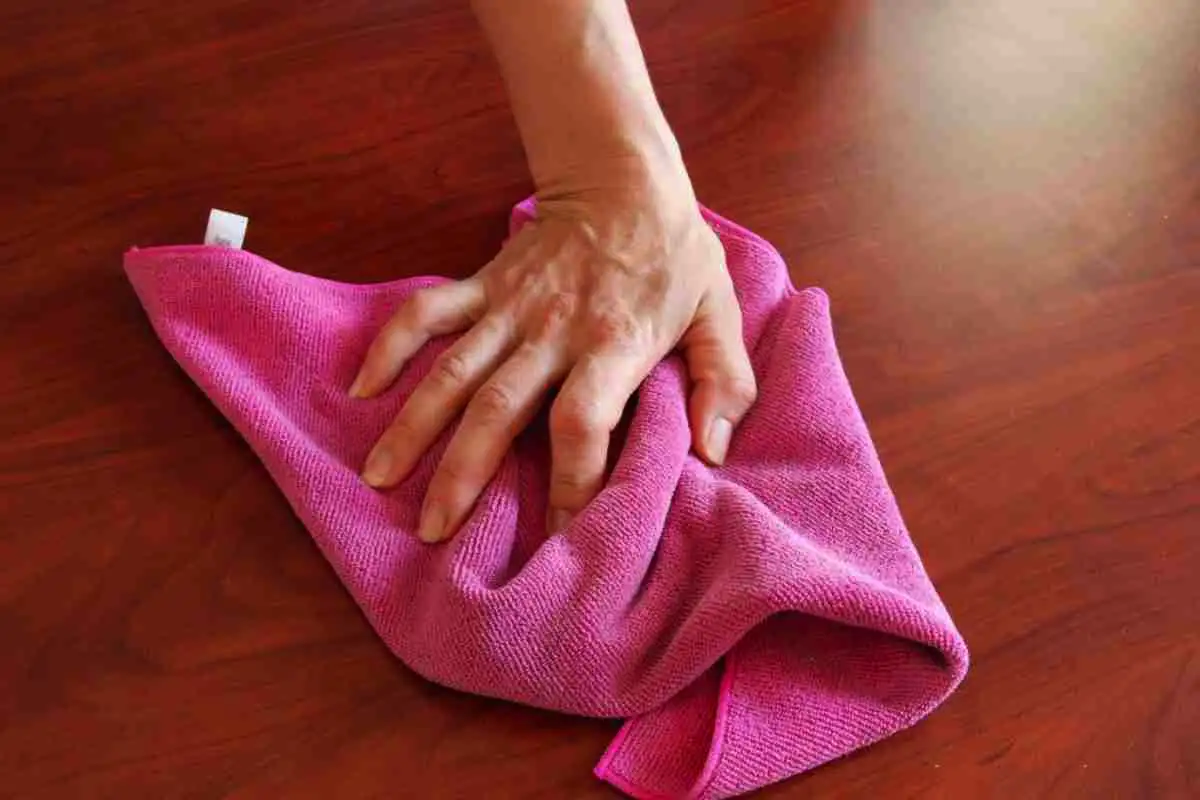 Triki: Očistite Hladilnik v 10 Minutah Brez Kemikalij!