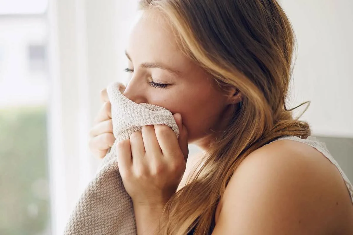 Dišeča oblačila za več dni: Skrivnost dveh preprostih sestavin