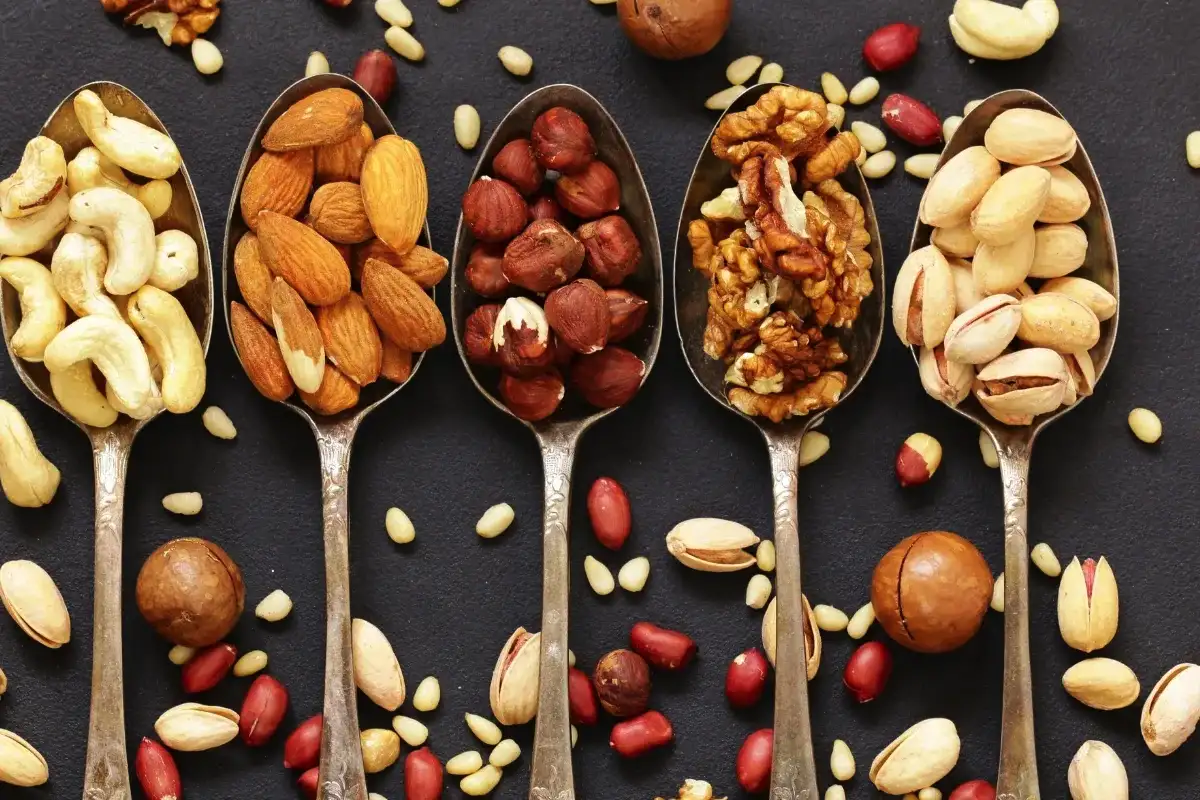 Hrustljavi oreščki s kario: Okusna in enostavna prigrizek