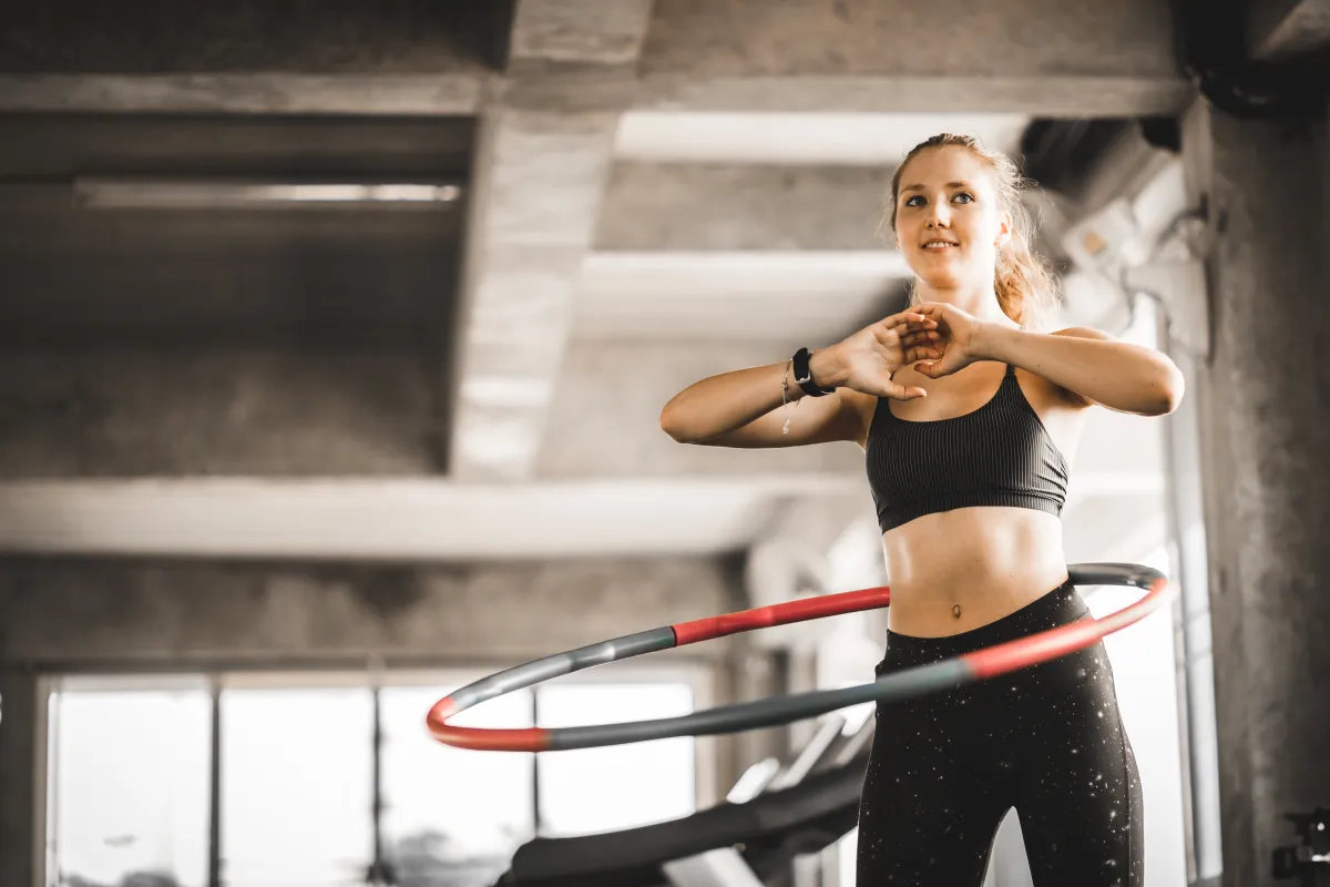 Hula hoop za hujšanje trebuha in bokov: skrivnosti pravilnih vadb