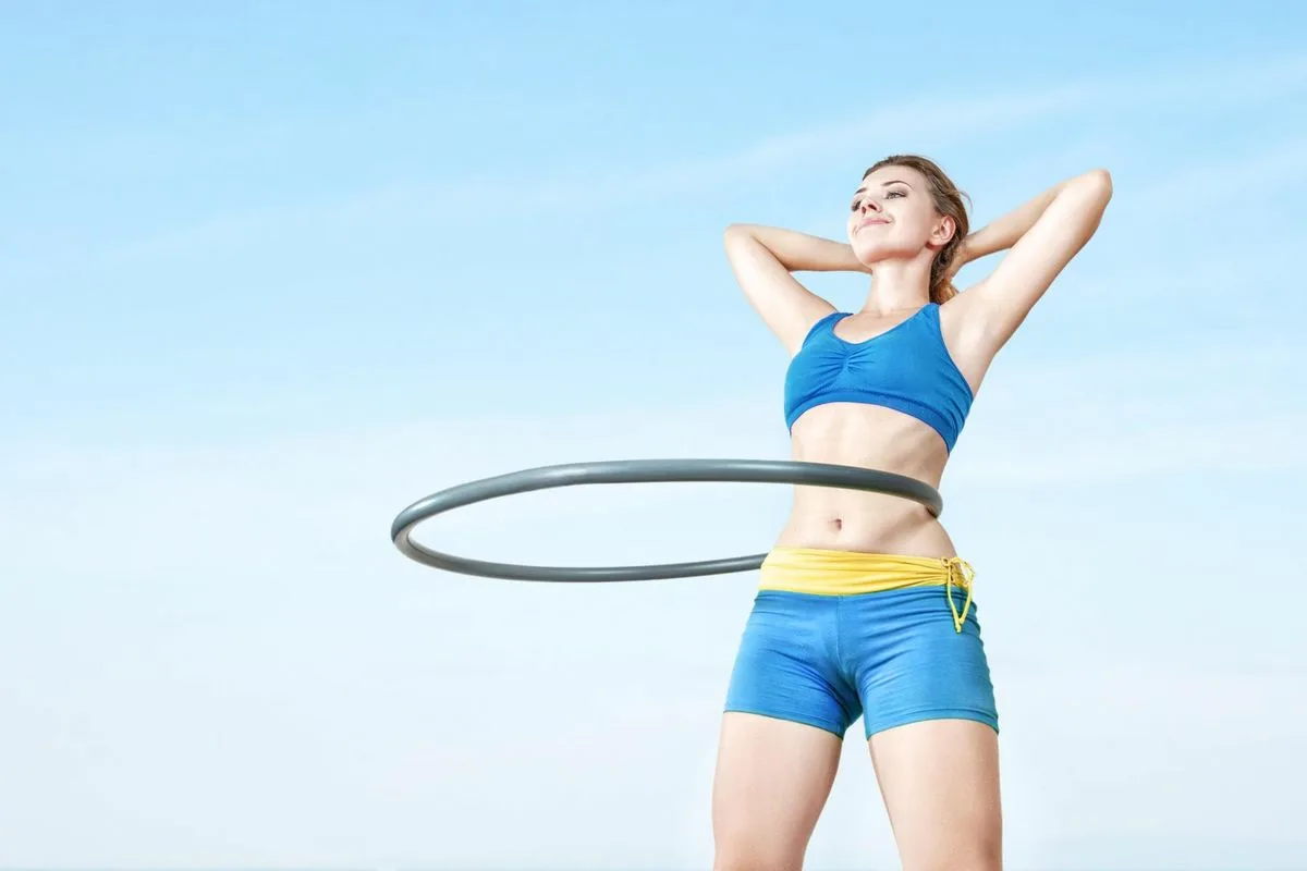 Hula hoop za hujšanje trebuha in bokov: skrivnosti pravilnih vadb