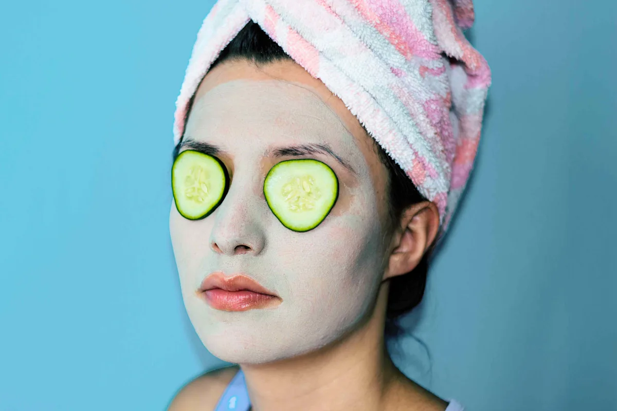 Kumarice za obraz: naravne koristi, recepti in uporaba za sijočo kožo